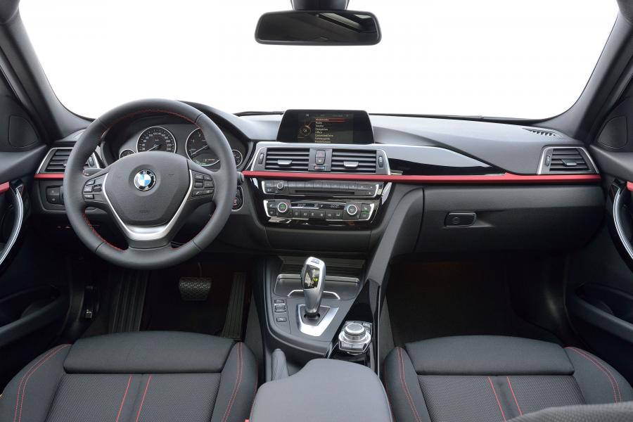  BMW 320d Touring EfficientDynamics Edition Sport Line 2015 года  (фото 10 из 28)
